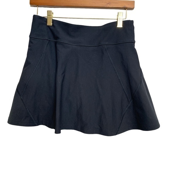 Under Armour Shorts‎ with Skirt Black Size Medium - Picture 2 of 8